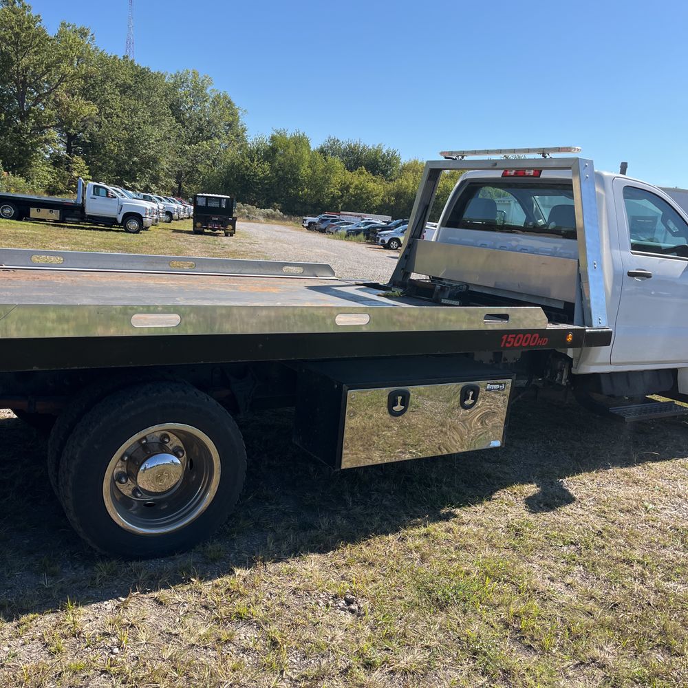 2022 Chevrolet Silverado 5500HD W/T