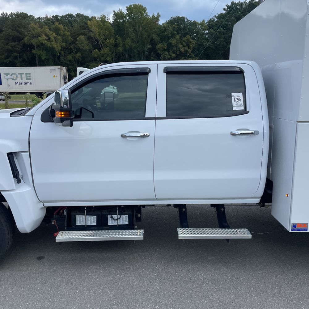 2023 Chevrolet Silverado 4500 W/T