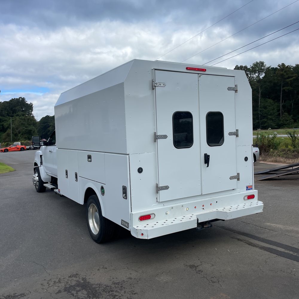 2023 Chevrolet Silverado 4500 W/T