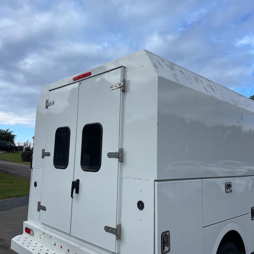 2023 Chevrolet Silverado 4500 W/T