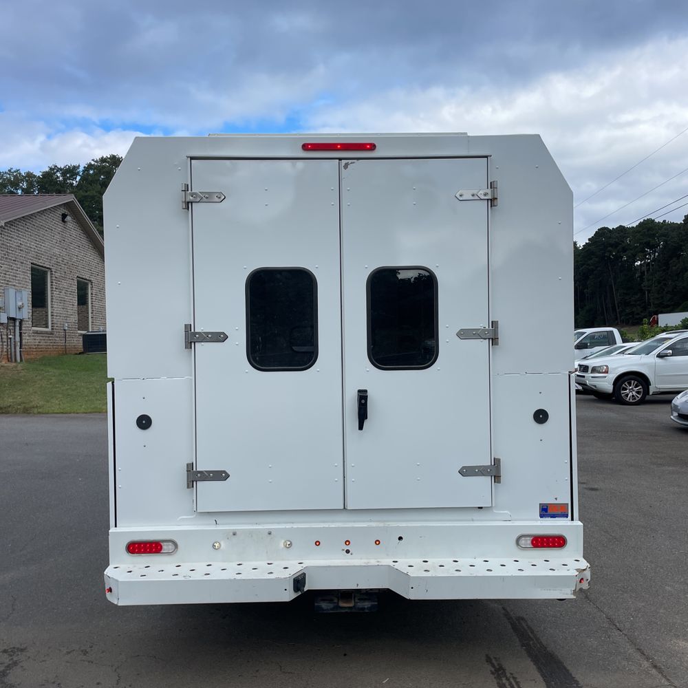 2023 Chevrolet Silverado 4500 W/T