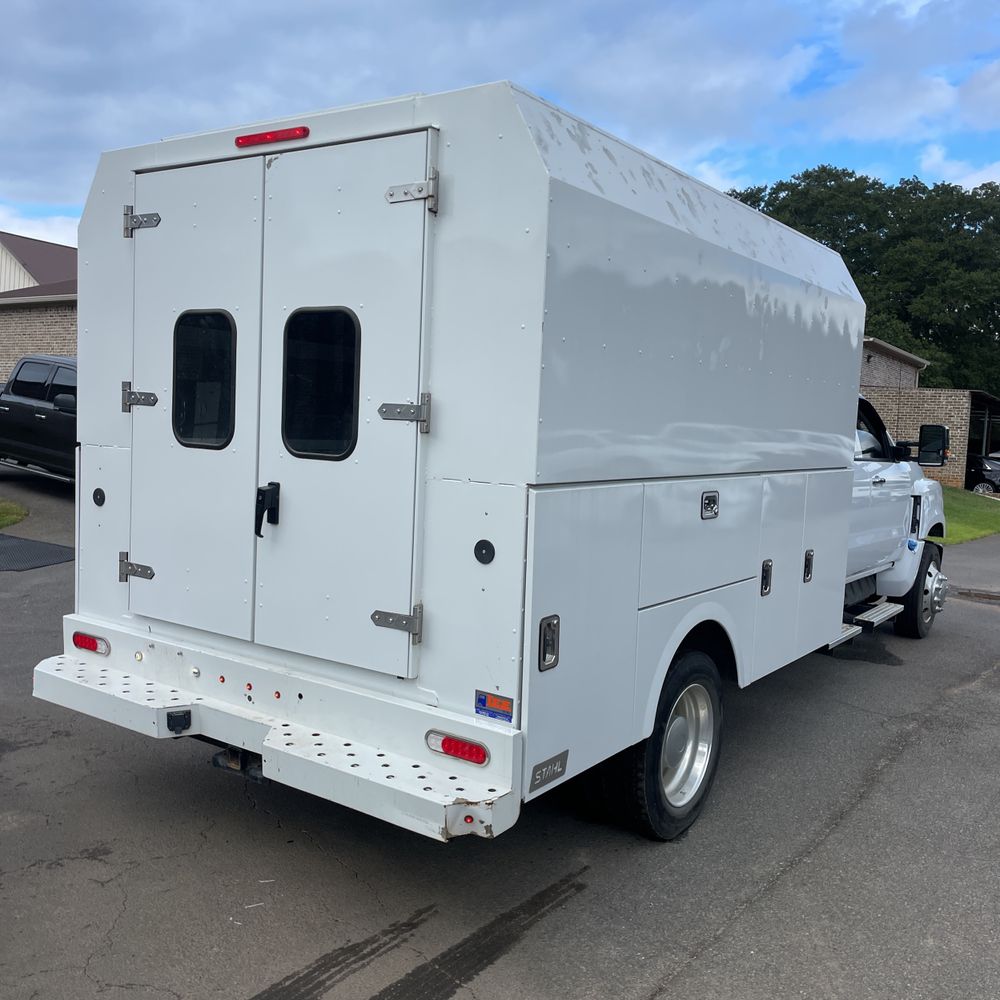 2023 Chevrolet Silverado 4500 W/T