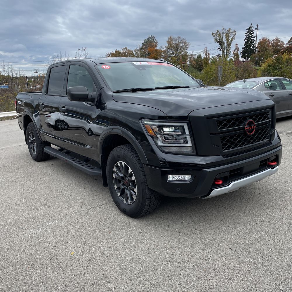 2024 Nissan Titan PRO-4X