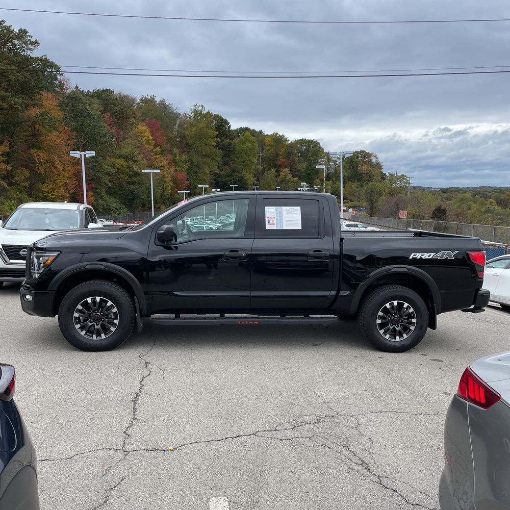 2024 Nissan Titan PRO-4X