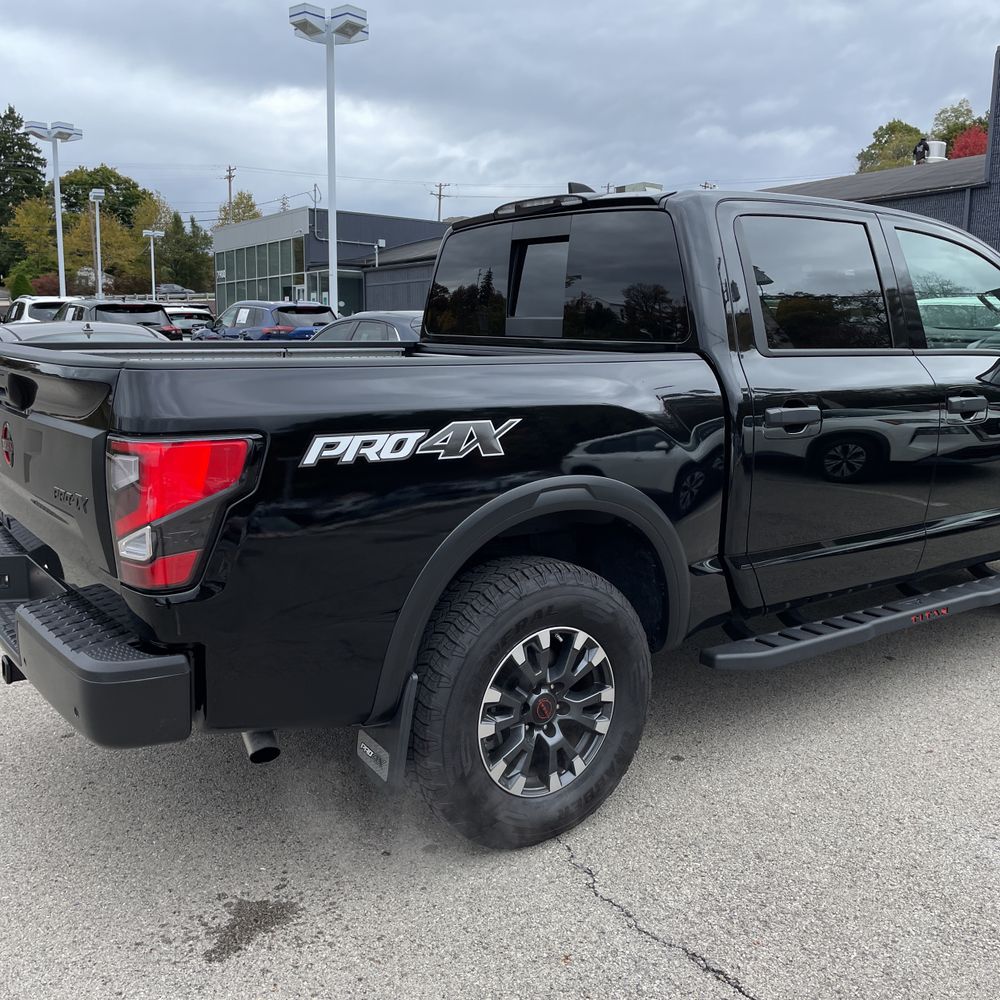 2024 Nissan Titan PRO-4X