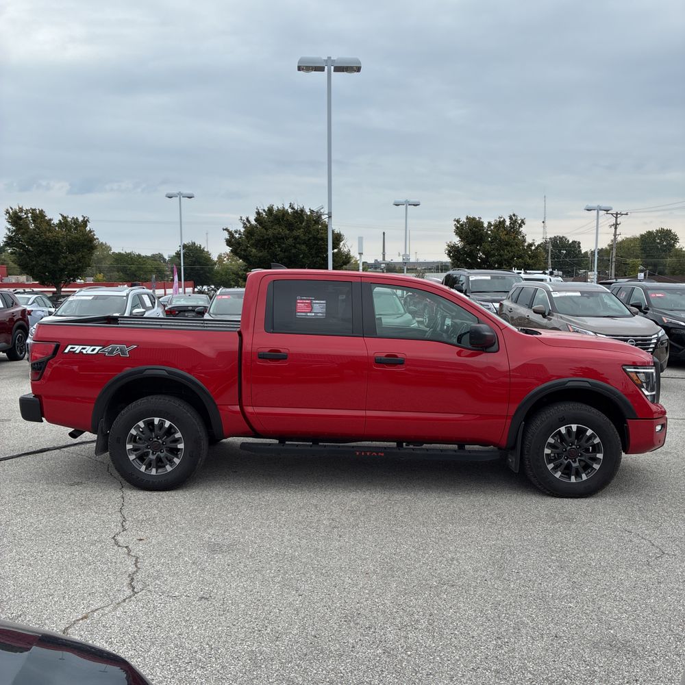 2024 Nissan Titan PRO-4X