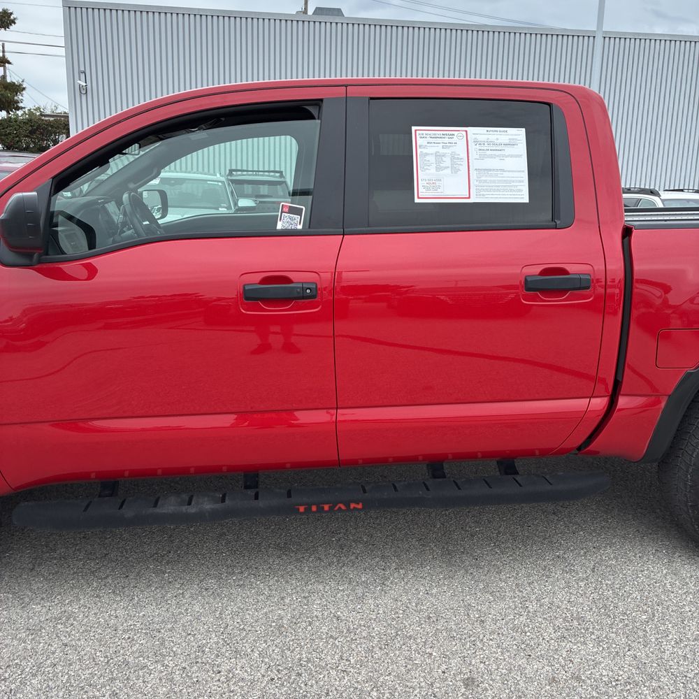 2024 Nissan Titan PRO-4X