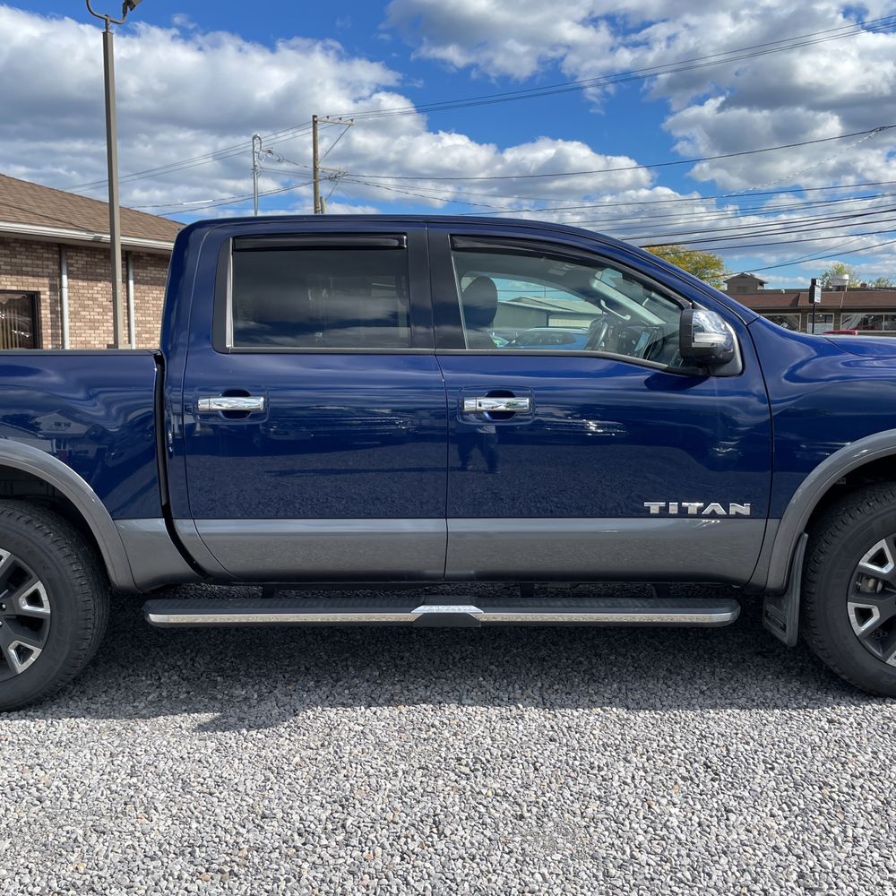 2023 Nissan Titan Platinum