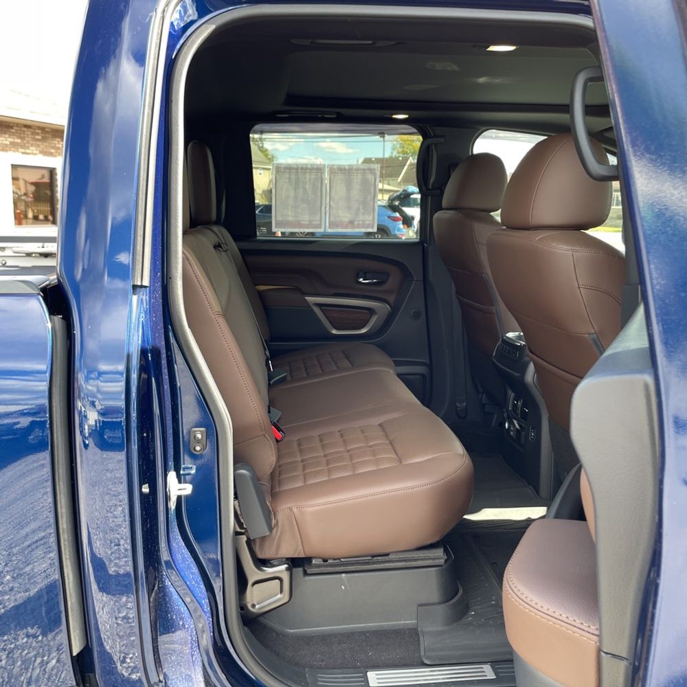 2023 Nissan Titan Platinum