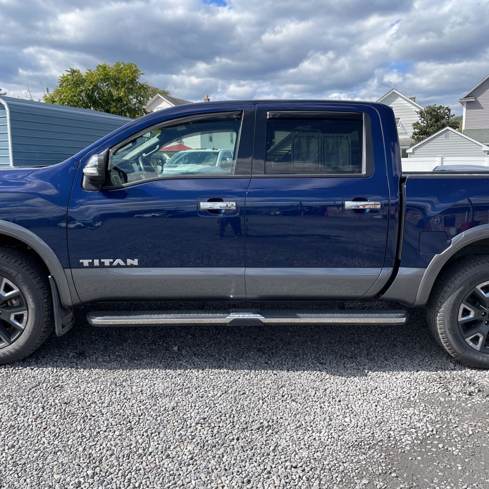 2023 Nissan Titan Platinum