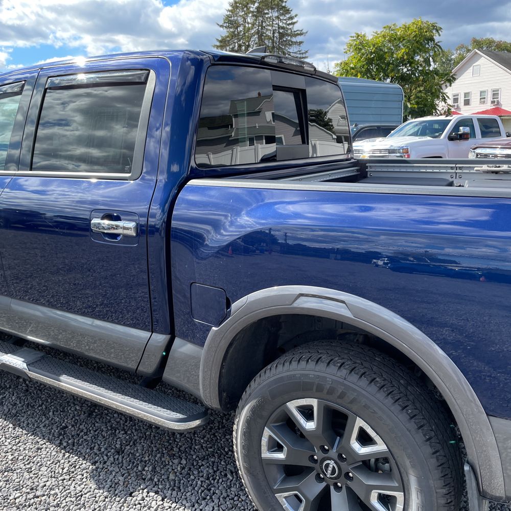 2023 Nissan Titan Platinum