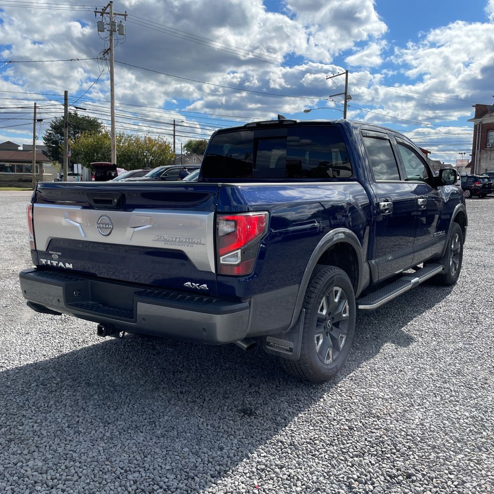 2023 Nissan Titan Platinum