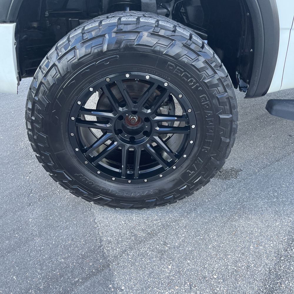 2023 Nissan Titan PRO-4X