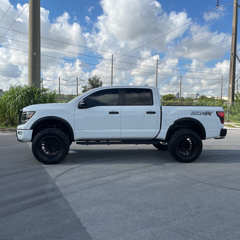 2023 Nissan Titan PRO-4X