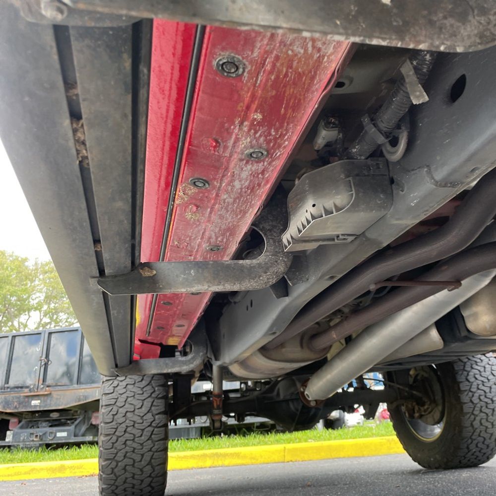 2023 Nissan Titan SV