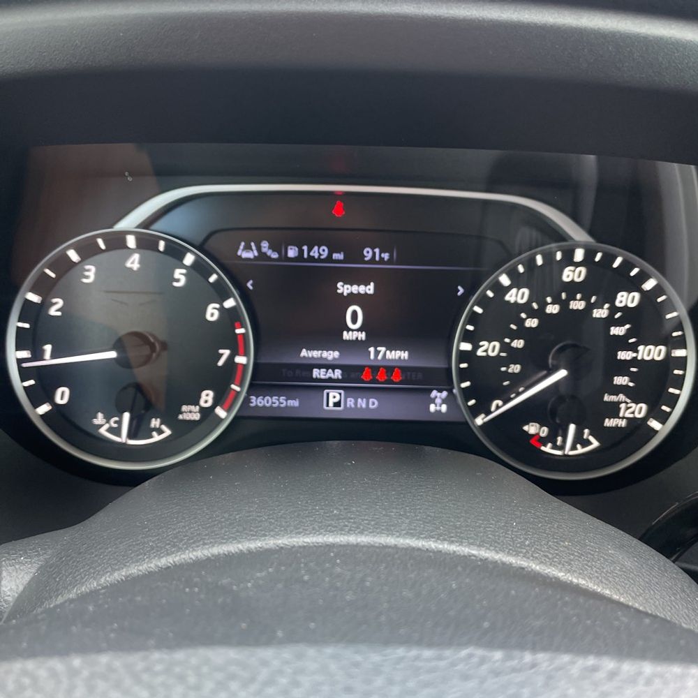 2023 Nissan Titan SV