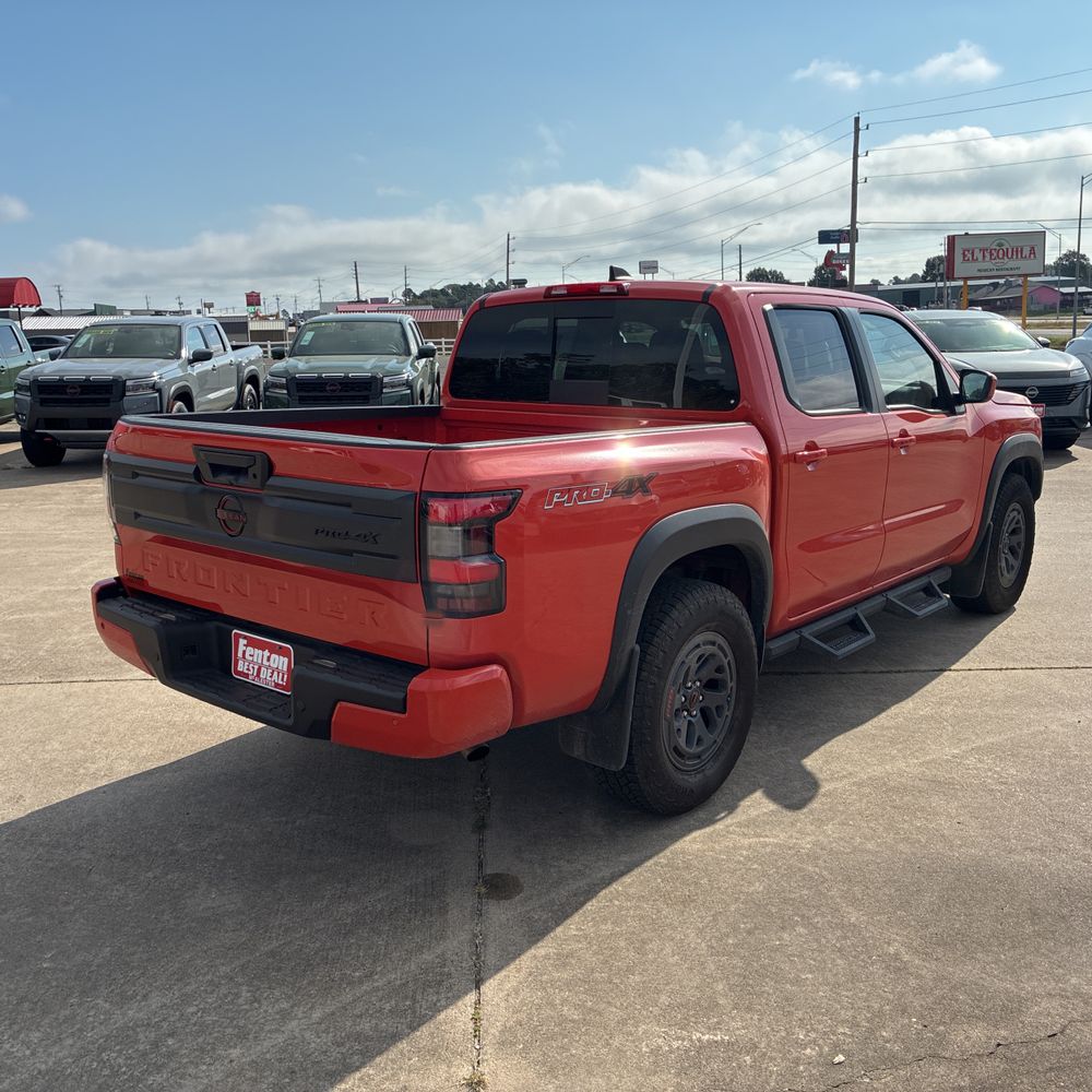 2025 Nissan Frontier PRO-4X