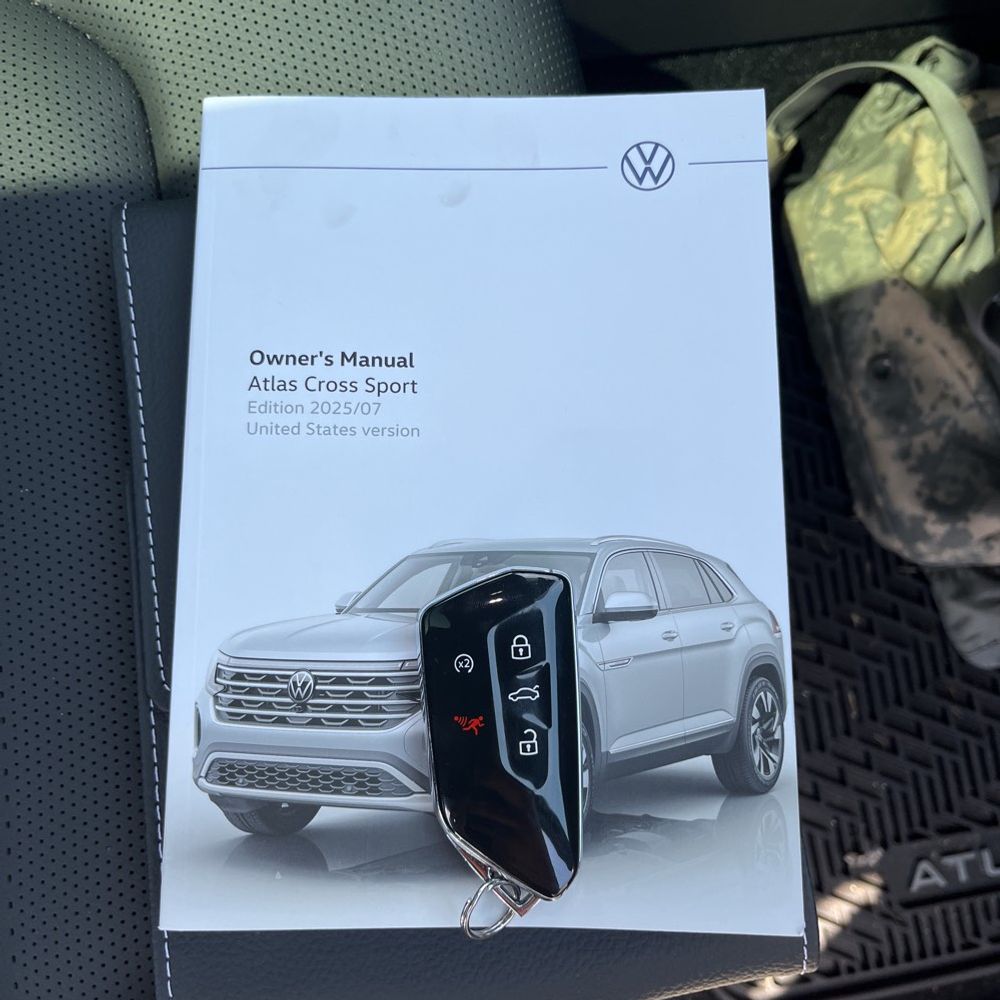 2026 Volkswagen Atlas Cross Sport SEL R-Line Black