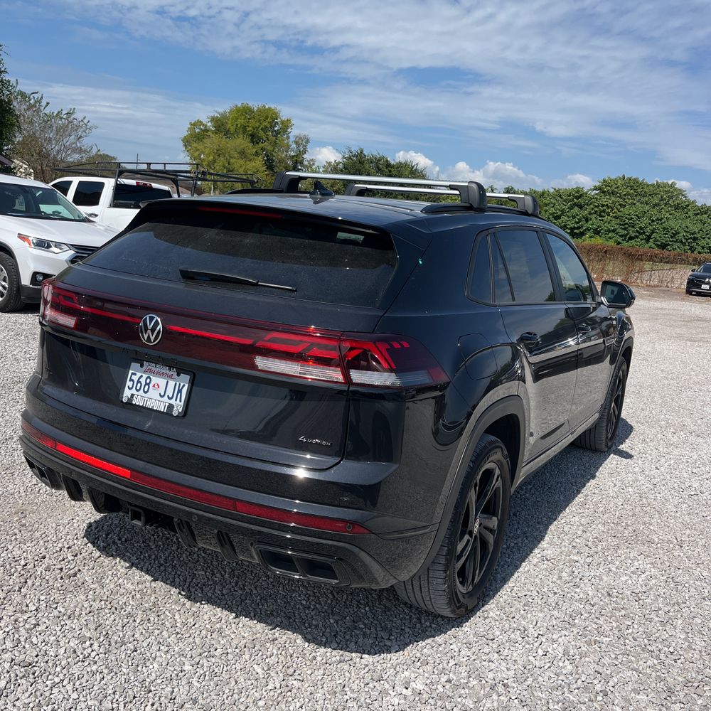 2026 Volkswagen Atlas Cross Sport SEL R-Line Black