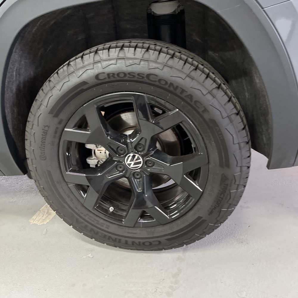 2025 Volkswagen Atlas Peak Edition 4Motion