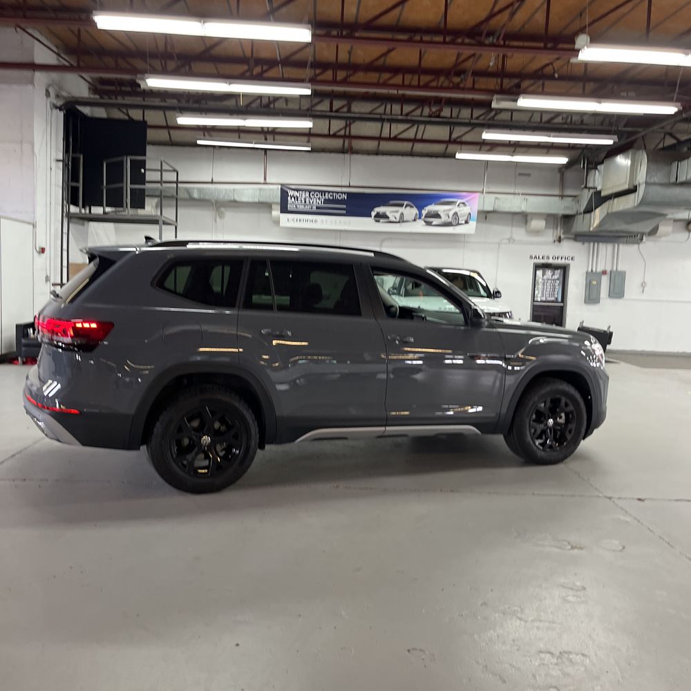 2025 Volkswagen Atlas Peak Edition 4Motion