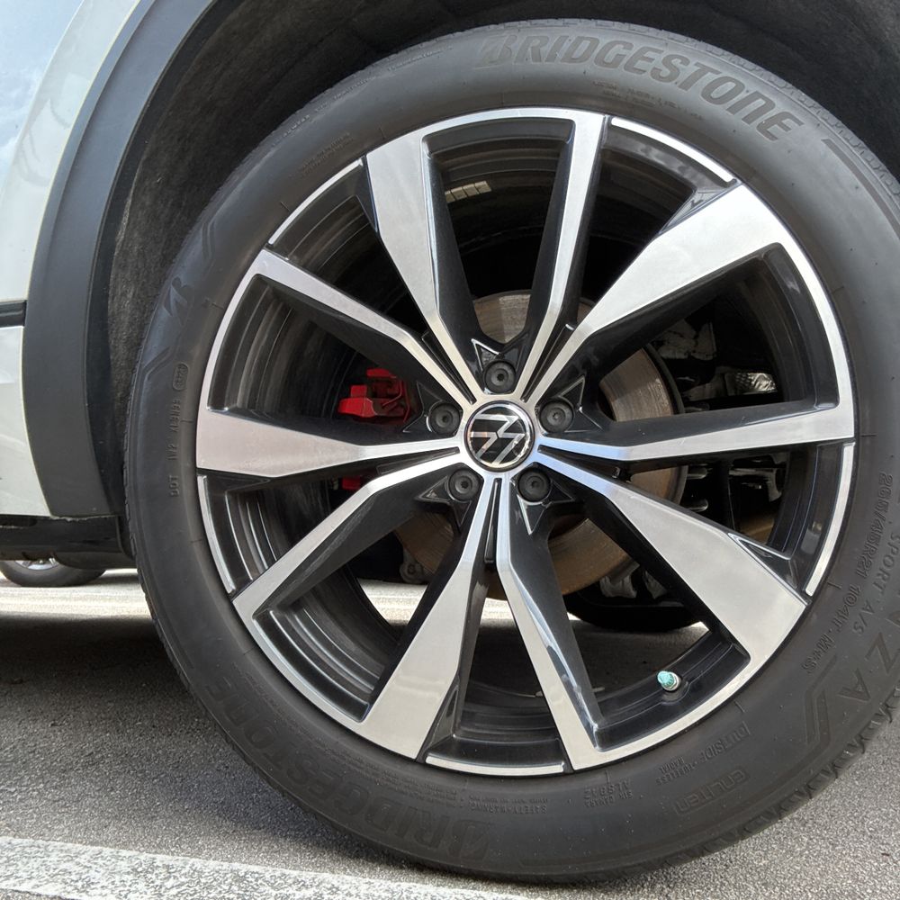 2024 Volkswagen Atlas Cross Sport SEL Premium R-Line 4Motion