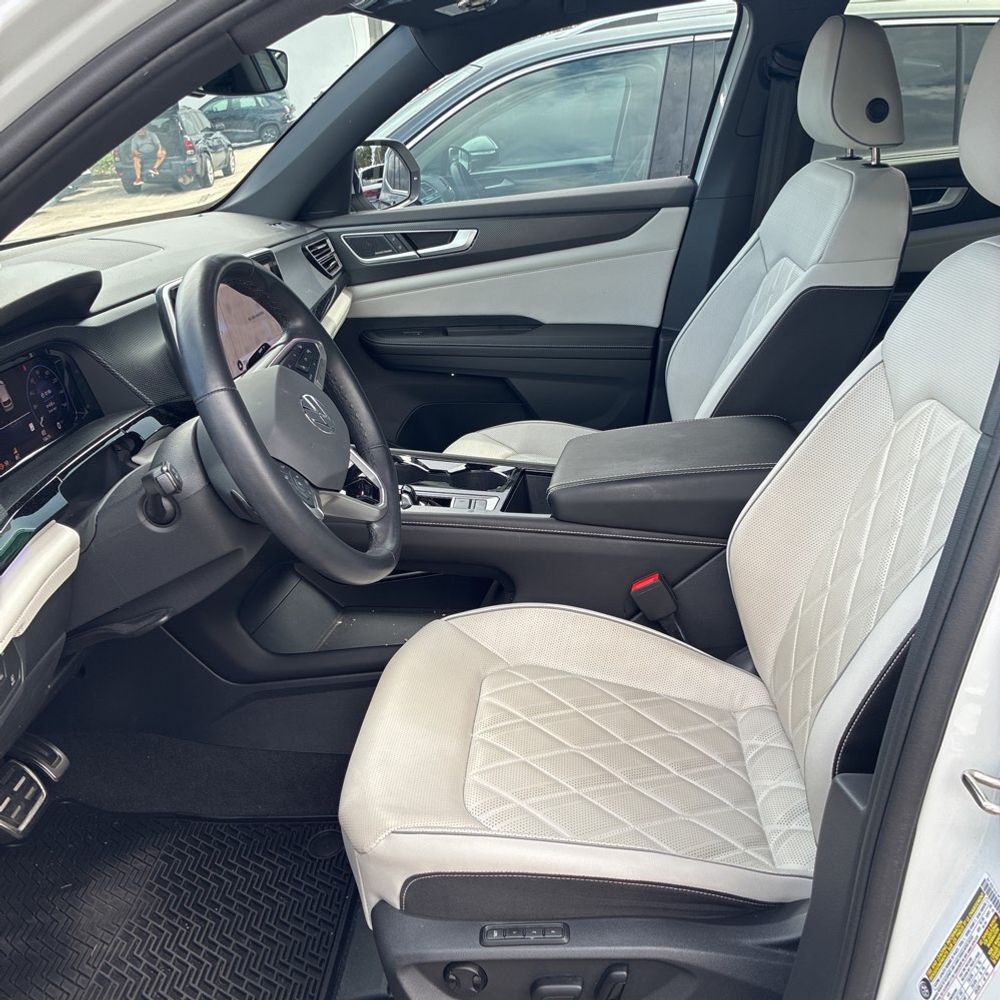2024 Volkswagen Atlas Cross Sport SEL Premium R-Line 4Motion