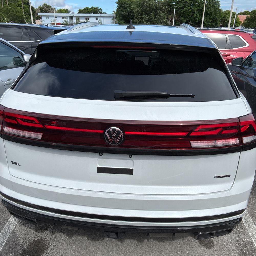 2024 Volkswagen Atlas Cross Sport SEL Premium R-Line 4Motion