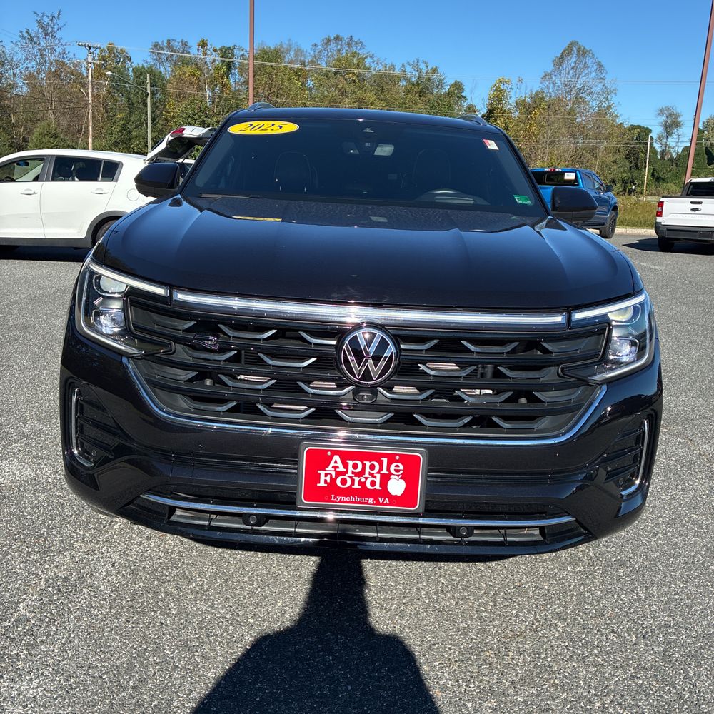 2025 Volkswagen Atlas Cross Sport SEL Premium R-Line 4Motion