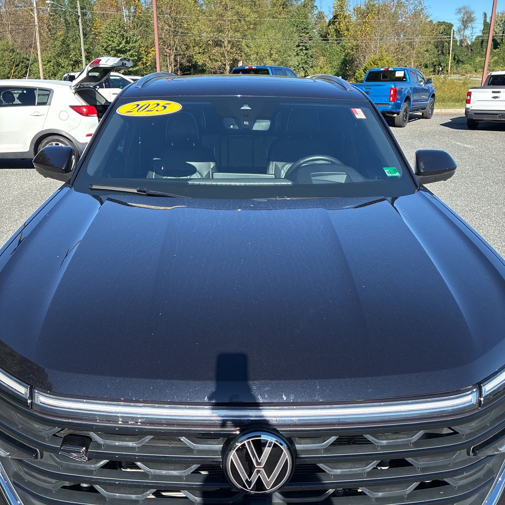 2025 Volkswagen Atlas Cross Sport SEL Premium R-Line 4Motion
