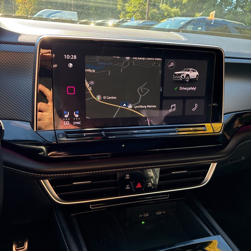 2025 Volkswagen Atlas Cross Sport SEL Premium R-Line 4Motion