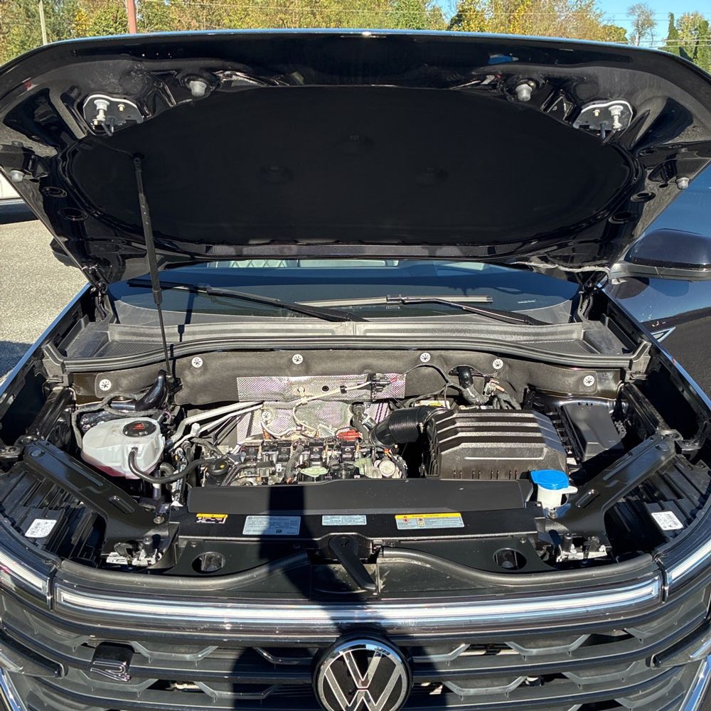 2025 Volkswagen Atlas Cross Sport SEL Premium R-Line 4Motion
