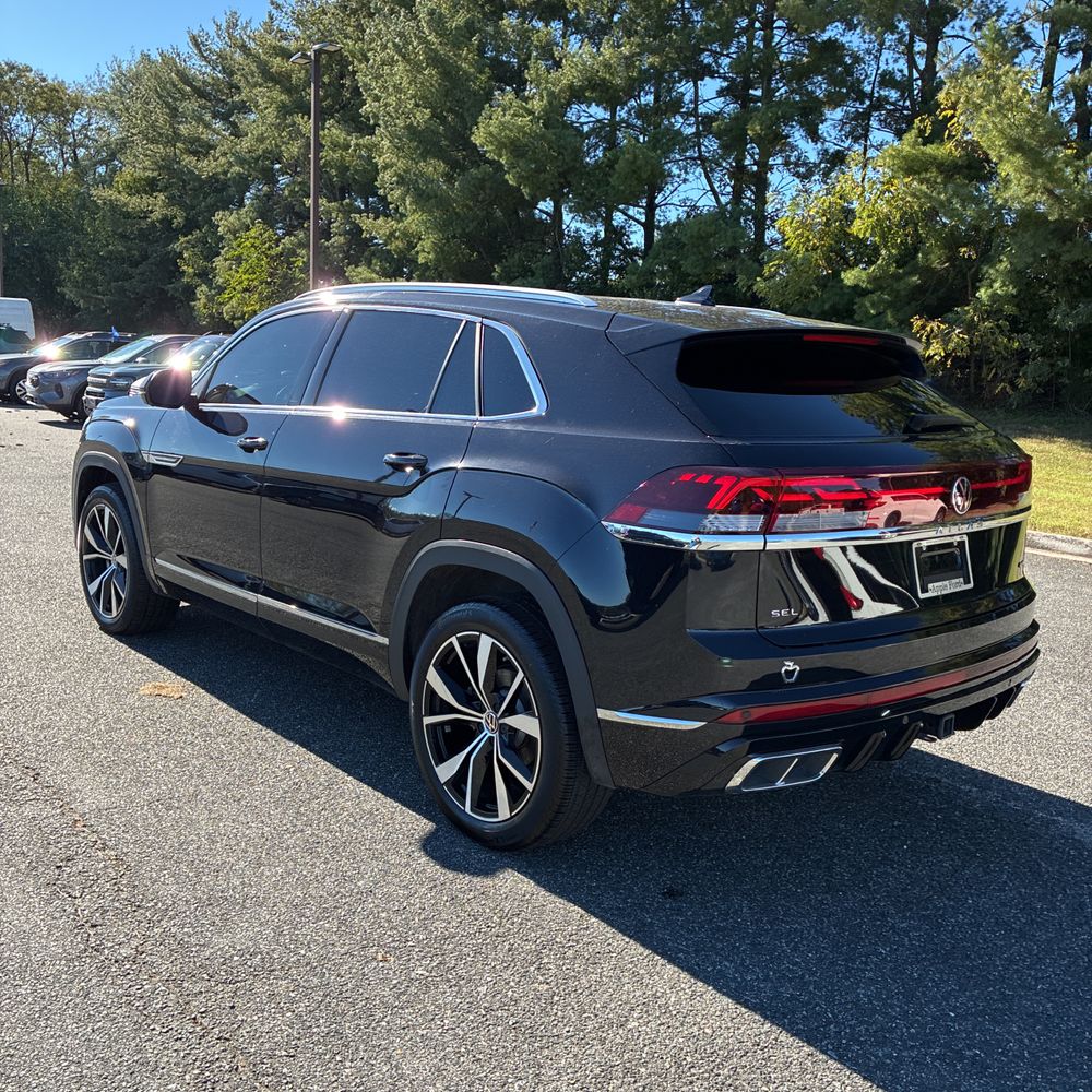 2025 Volkswagen Atlas Cross Sport SEL Premium R-Line 4Motion