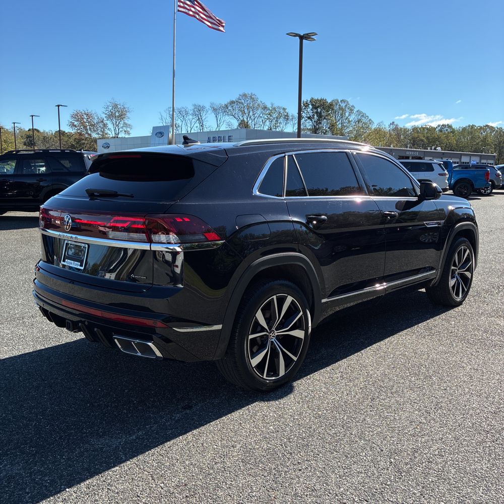2025 Volkswagen Atlas Cross Sport SEL Premium R-Line 4Motion