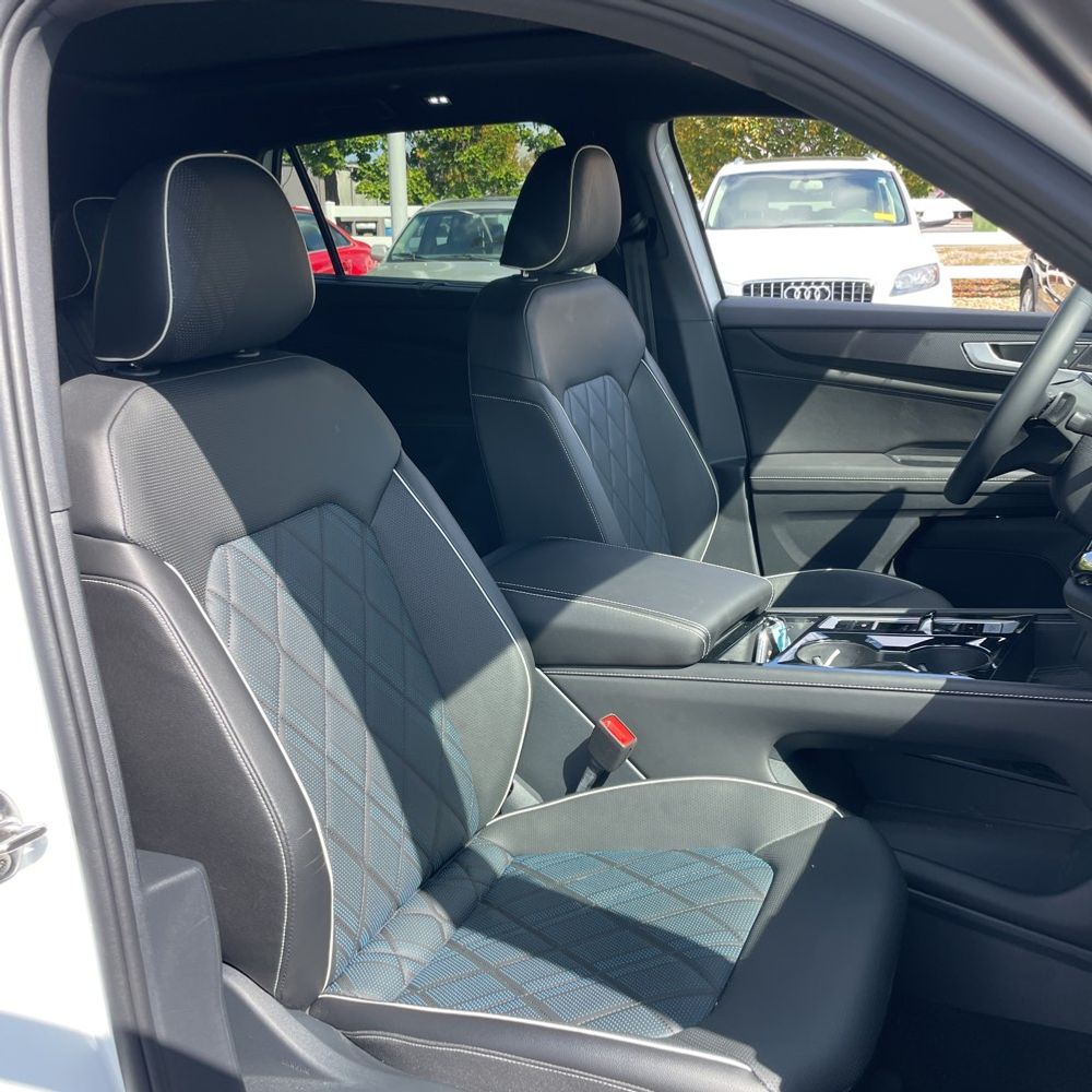 2025 Volkswagen Atlas Cross Sport SEL Premium R-Line 4Motion