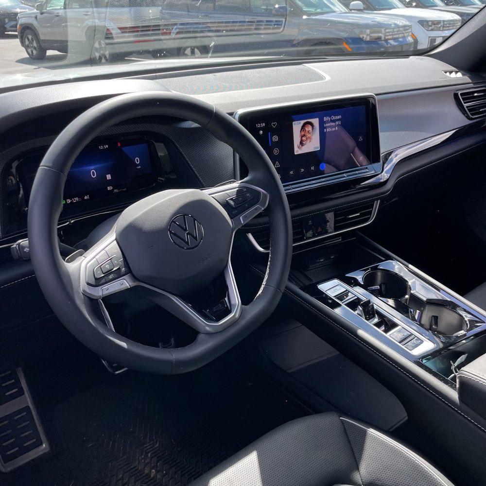2025 Volkswagen Atlas Cross Sport SEL Premium R-Line 4Motion