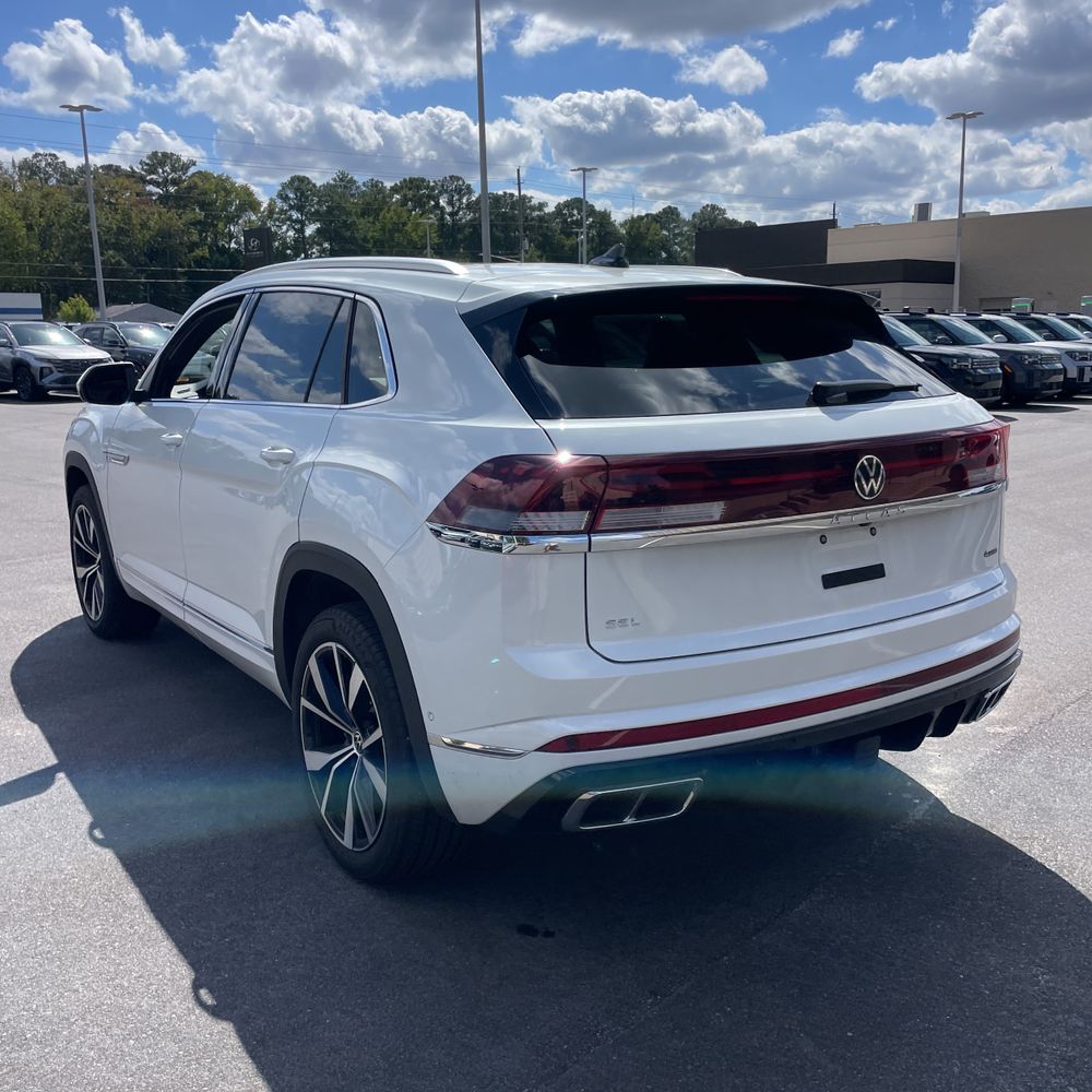 2025 Volkswagen Atlas Cross Sport SEL Premium R-Line 4Motion