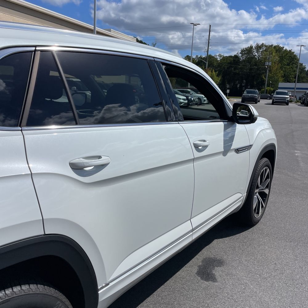 2025 Volkswagen Atlas Cross Sport SEL Premium R-Line 4Motion