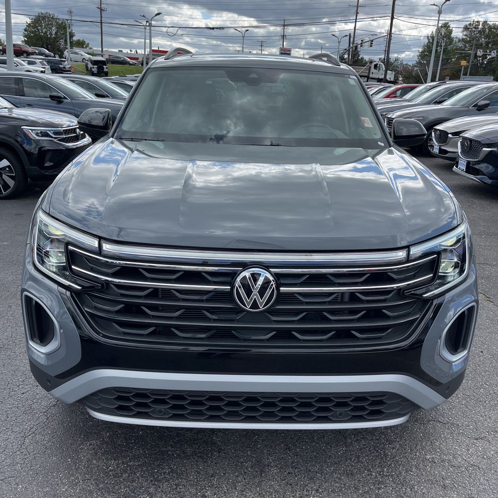 2024 Volkswagen Atlas Peak Edition SEL