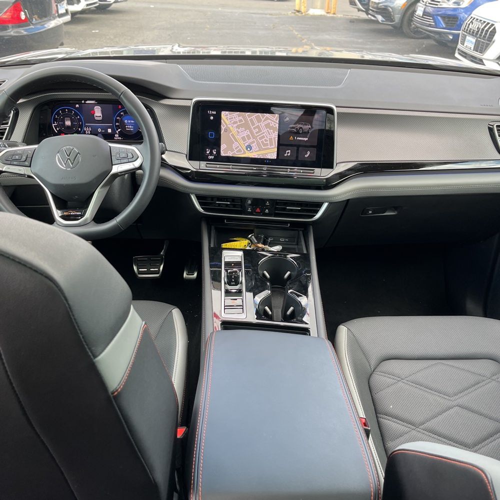 2024 Volkswagen Atlas Peak Edition SEL