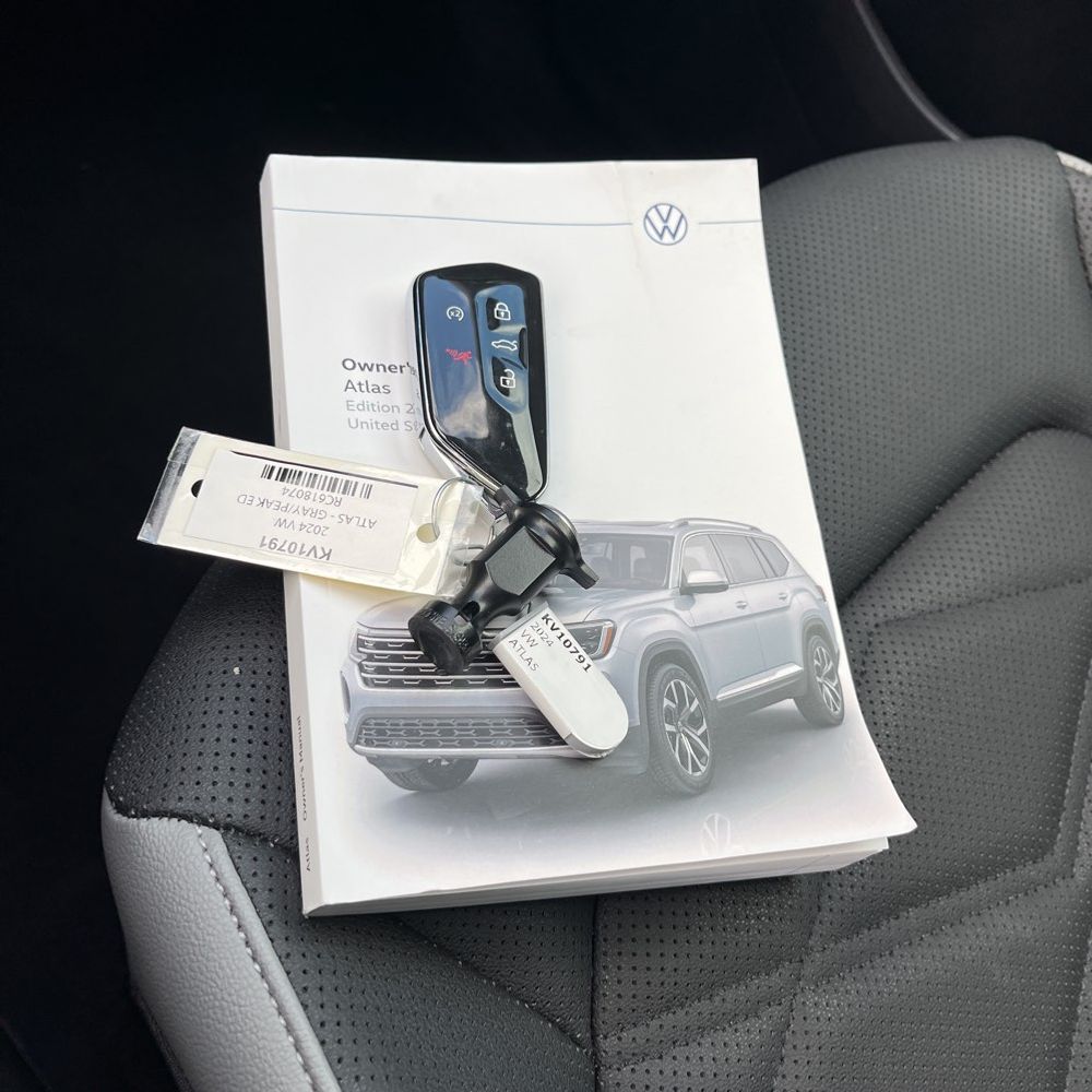 2024 Volkswagen Atlas Peak Edition SEL