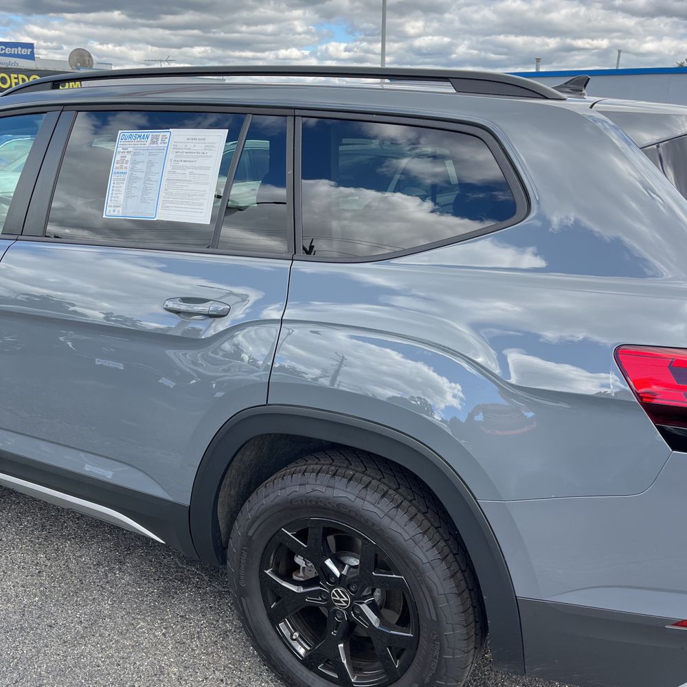 2024 Volkswagen Atlas Peak Edition SEL