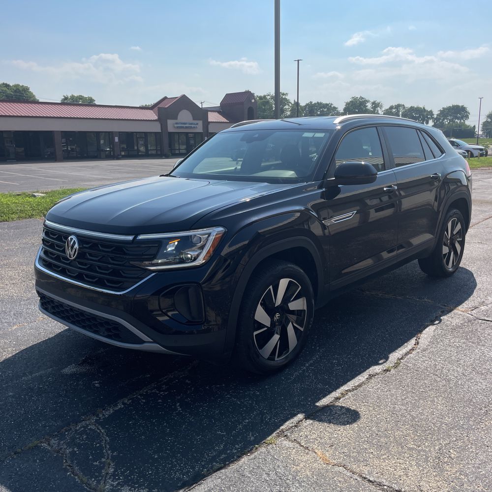 2025 Volkswagen Atlas Cross Sport SE