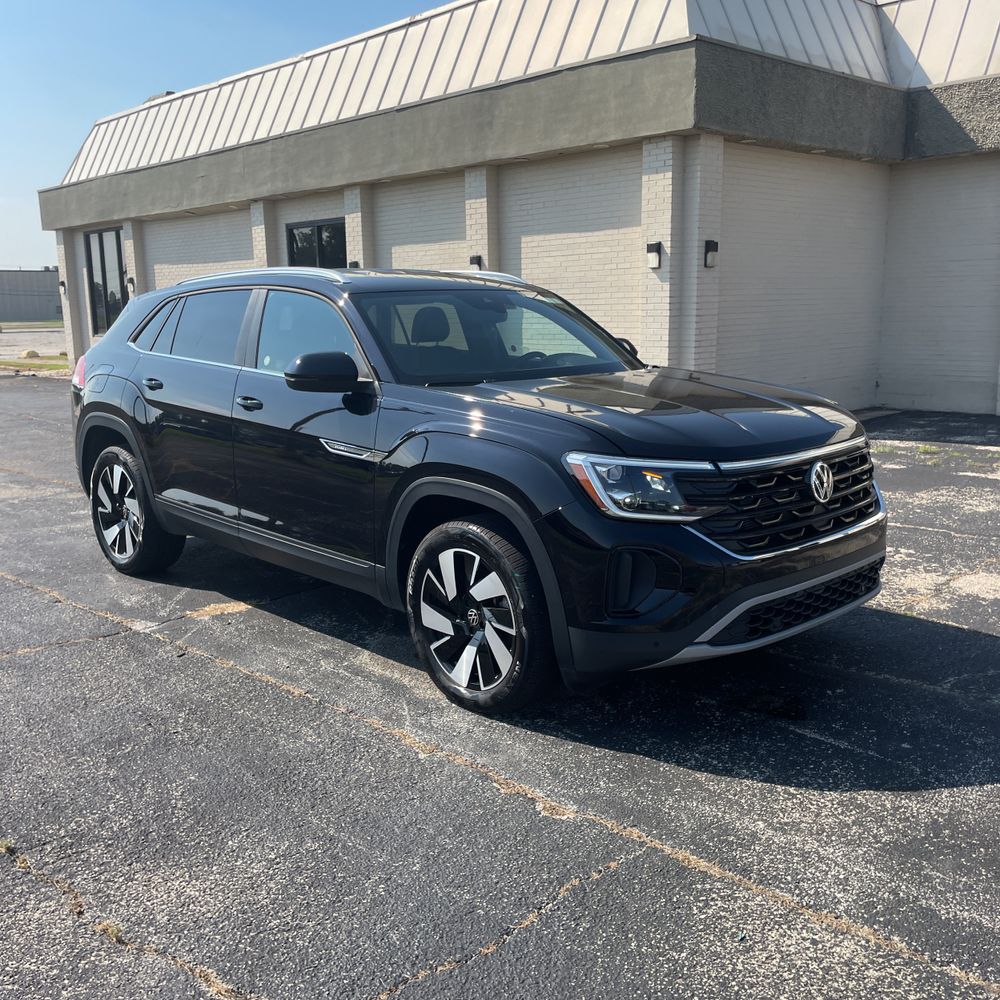 2025 Volkswagen Atlas Cross Sport SE