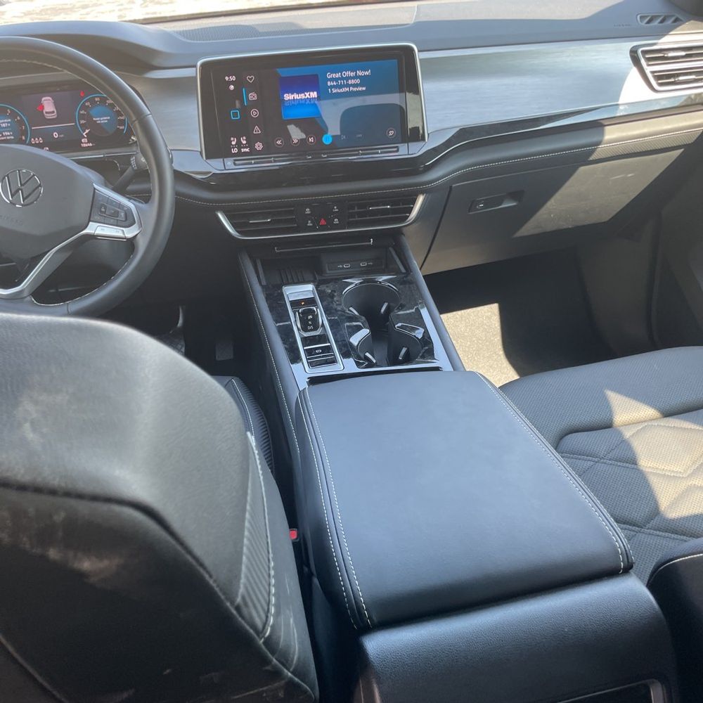 2025 Volkswagen Atlas Cross Sport SE