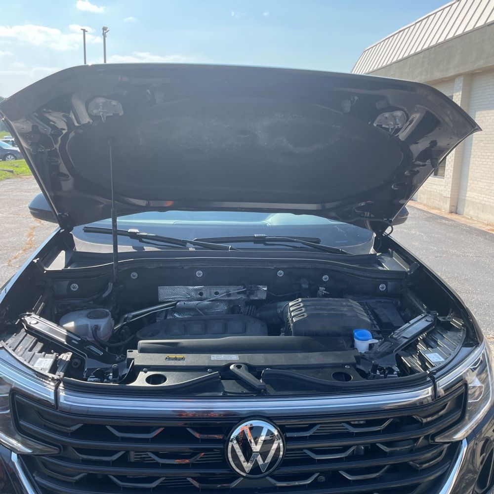 2025 Volkswagen Atlas Cross Sport SE