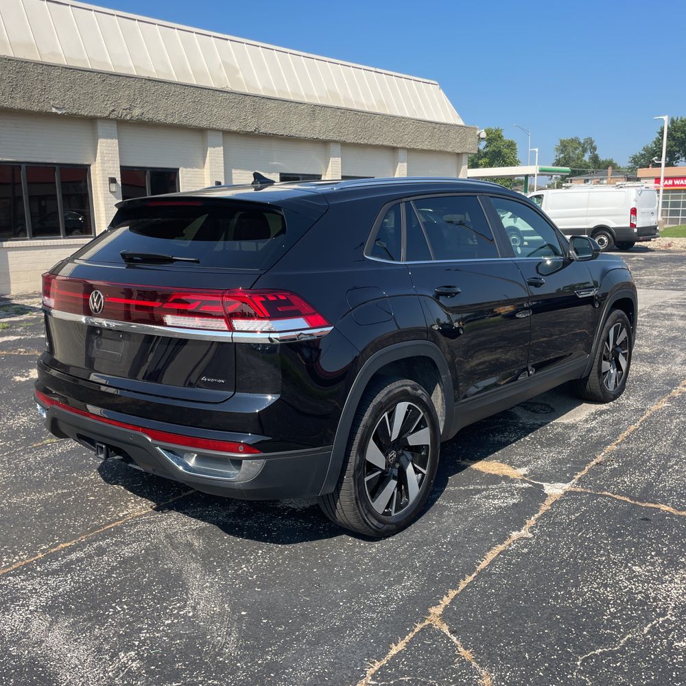 2025 Volkswagen Atlas Cross Sport SE
