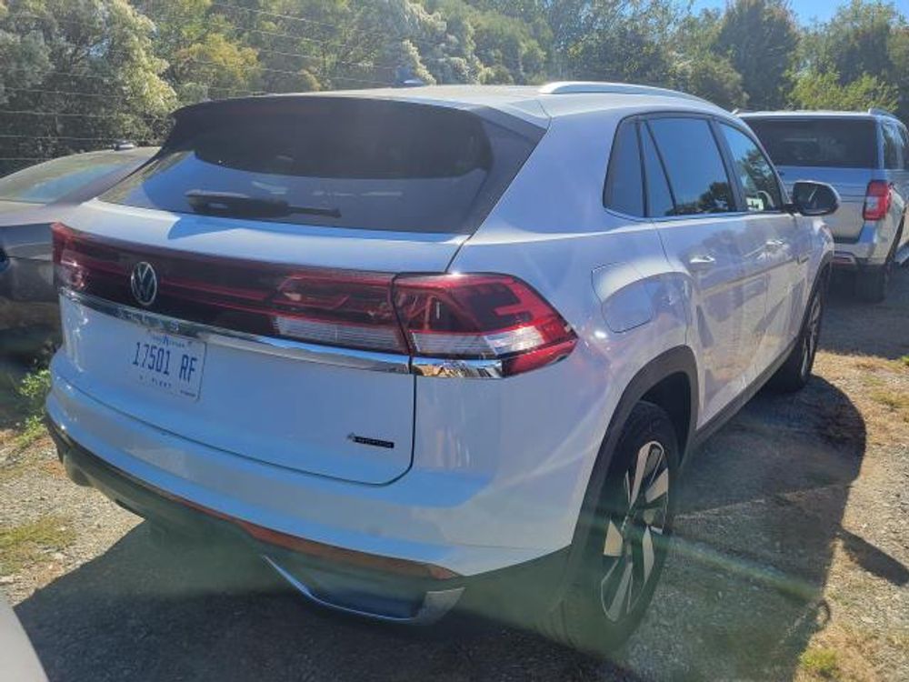 2025 Volkswagen Atlas Cross Sport 2.0T SE w/Technology