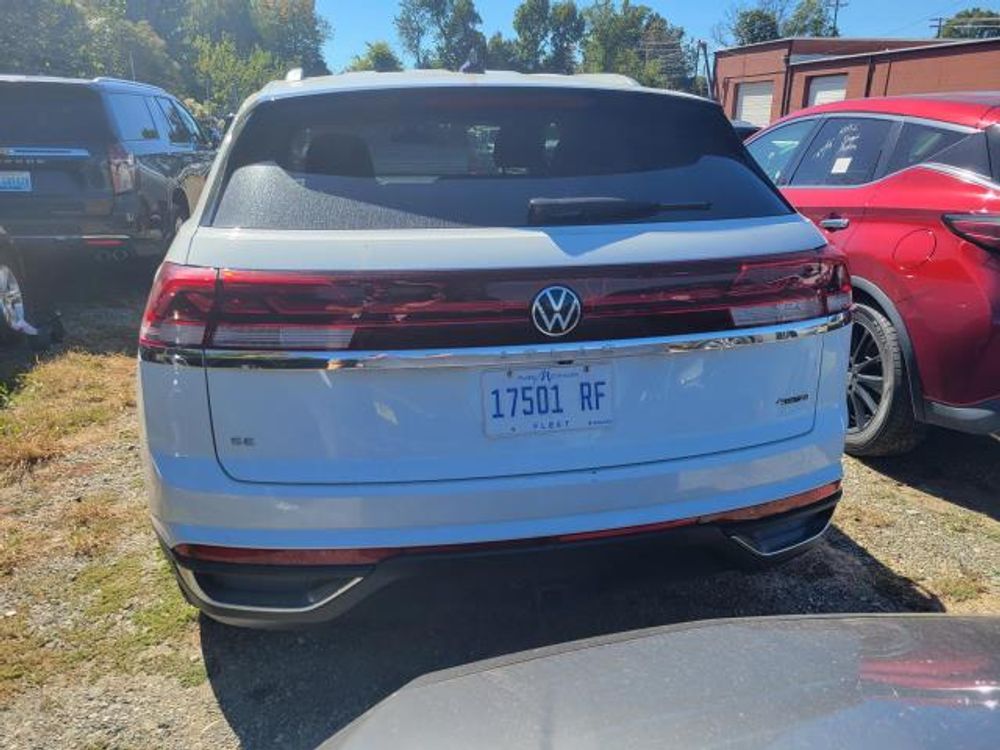 2025 Volkswagen Atlas Cross Sport 2.0T SE w/Technology