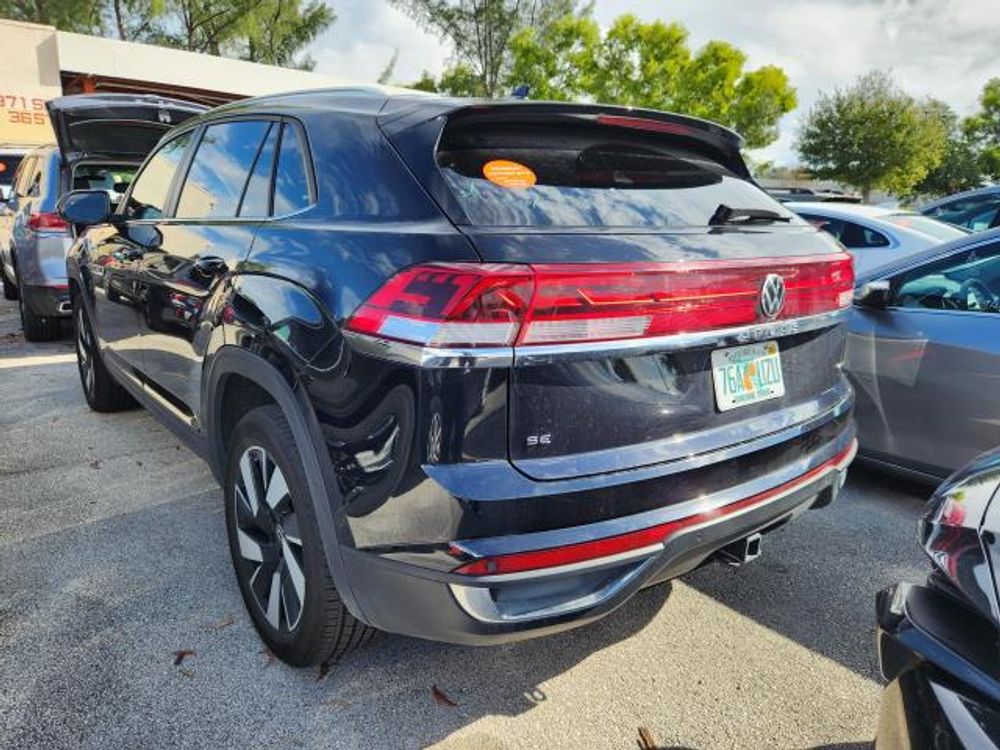 2025 Volkswagen Atlas Cross Sport 2.0T SE w/Technology